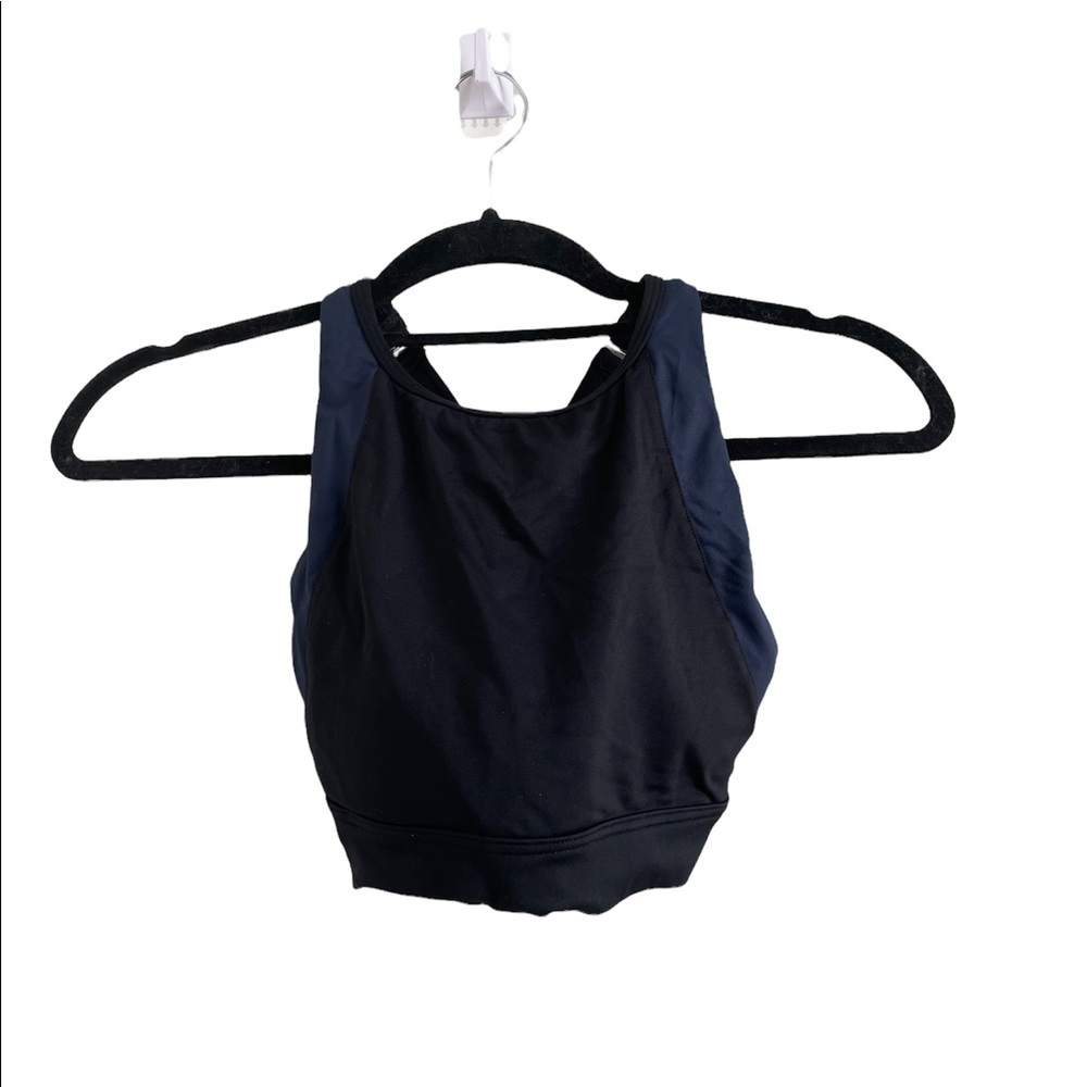 LIVELY sports bra